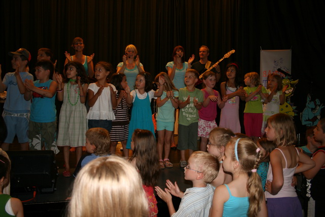 gal/2009/2009 Bildungszentrum Gelsenkirchen - aktiver Ferienstart 02.07/2009 Saitentwist Bildungszen Gelsenk aktiver Ferienstart 02.07. 063.jpg